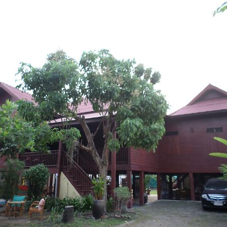 Baanwealaa Guesthouse (Adults Only) Chiang Mai Buitenkant foto