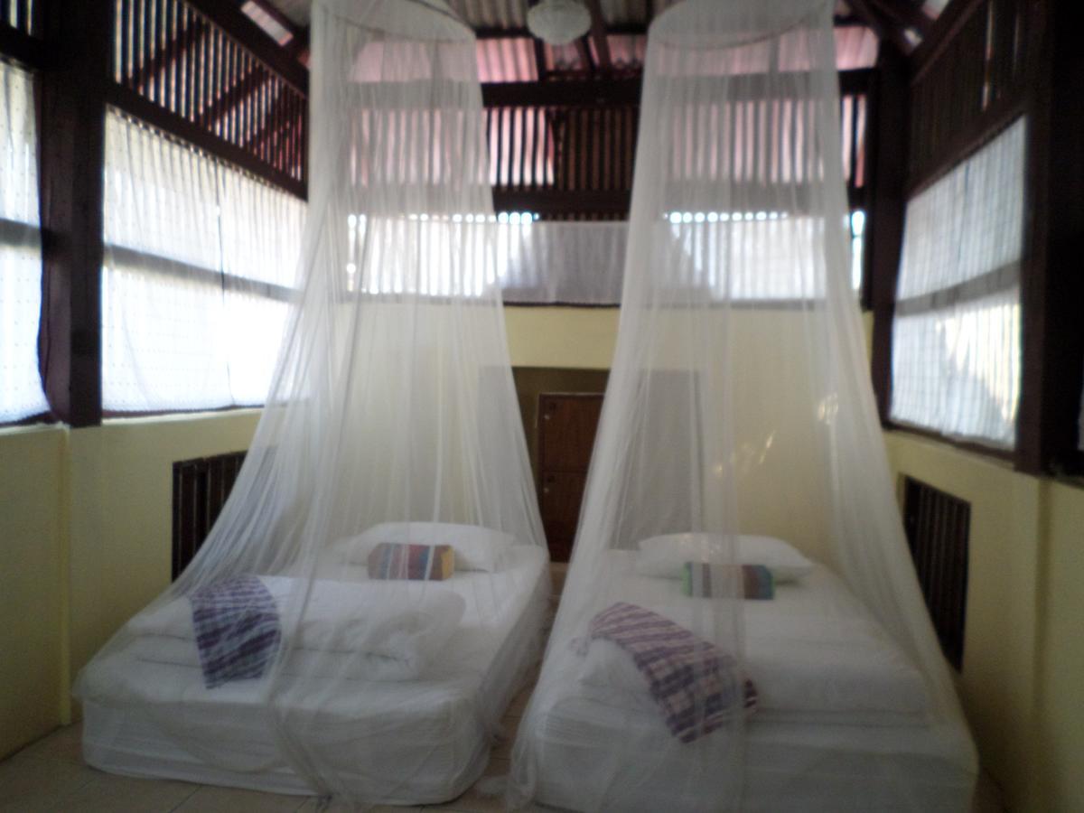 Baanwealaa Guesthouse (Adults Only) Chiang Mai Buitenkant foto