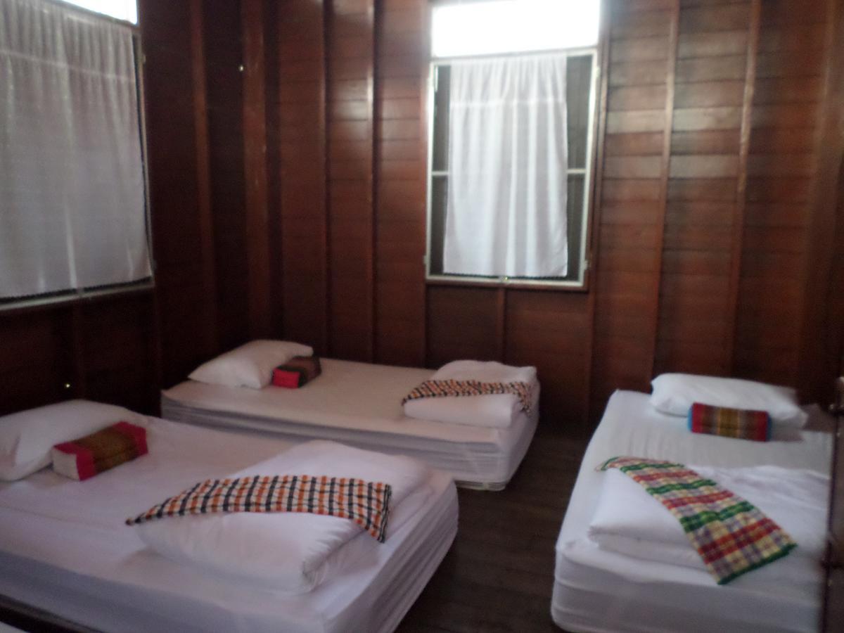 Baanwealaa Guesthouse (Adults Only) Chiang Mai Buitenkant foto