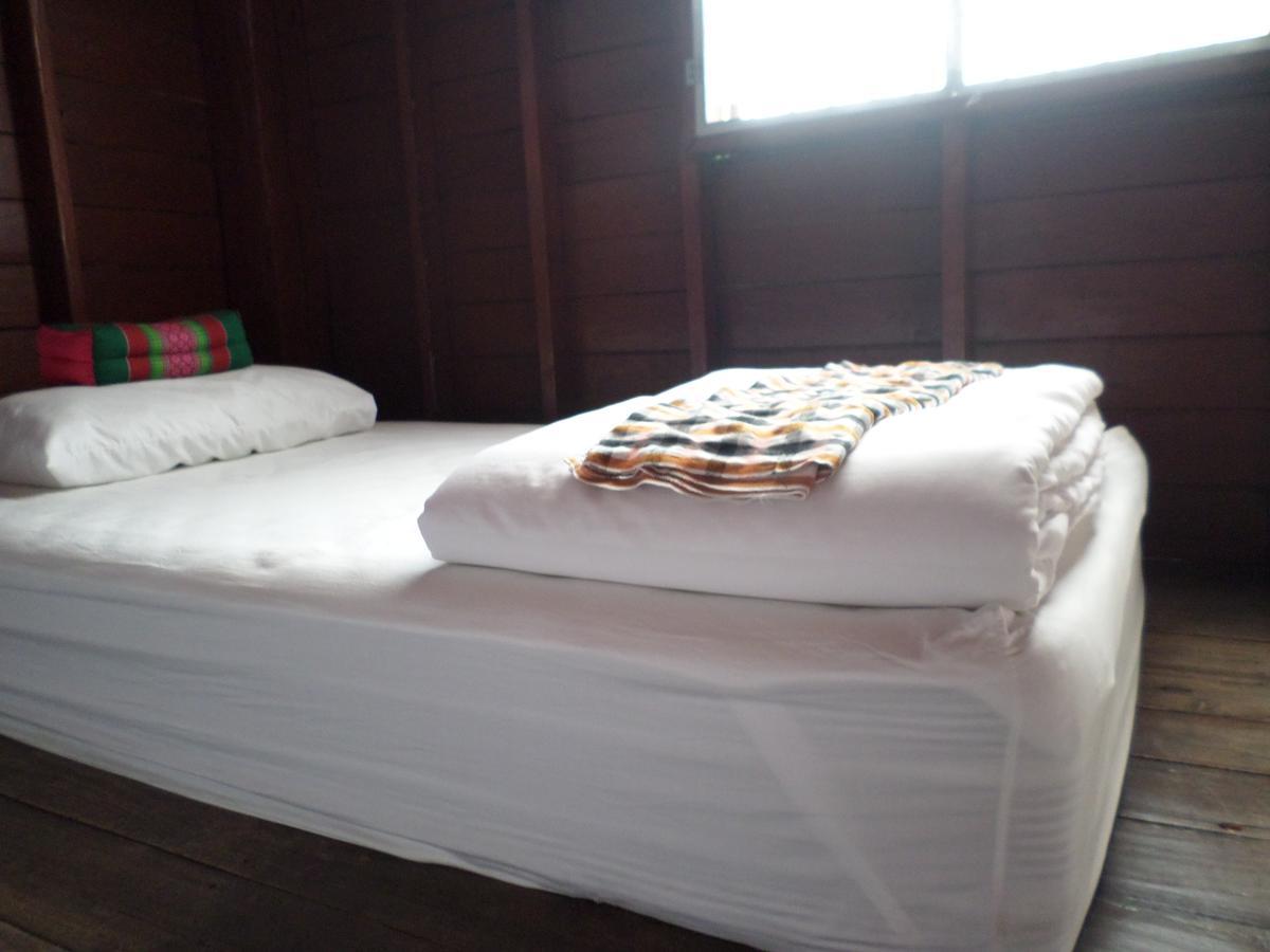 Baanwealaa Guesthouse (Adults Only) Chiang Mai Buitenkant foto